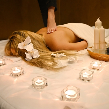 Lomi Lomi Massage